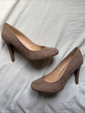 Kelly & Katie Taupe Suede Round-Toe High Heel Pumps